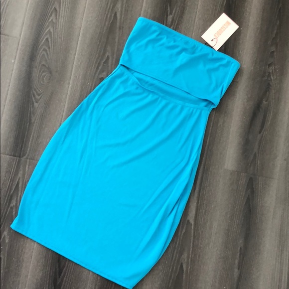 Missguided bandeau cutout mini dress - Picture 2 of 4